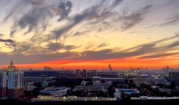 Продам многокомнатную квартиру, 60-летия Октября пр-кт, 17, Москва г