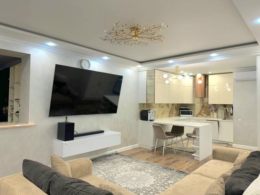 Продам многокомнатную квартиру, 60-летия Октября пр-кт, 17, Москва г