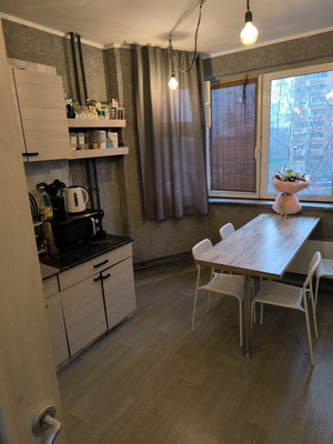 Продам трехкомнатную (3-комн.) квартиру, Руднёвка ул, 9, Москва г