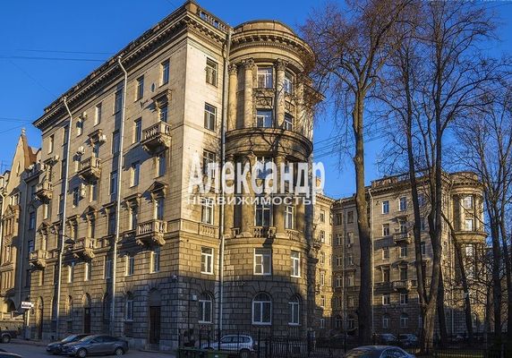 Продам трехкомнатную (3-комн.) квартиру, Рентгена ул, 6, Санкт-Петербург г