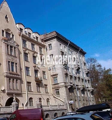 Продам трехкомнатную (3-комн.) квартиру, Рентгена ул, 6, Санкт-Петербург г