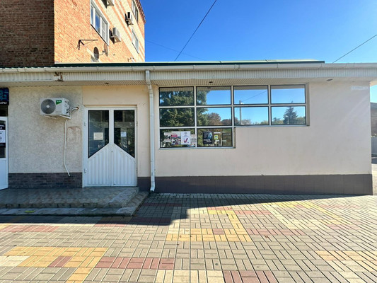 Сдам торговое помещение 111 м2, Октябрьская ул, 6, Тихорецк г