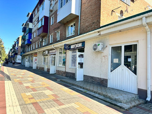 Сдам торговое помещение 111 м2, Октябрьская ул, 6, Тихорецк г