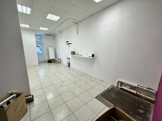 Сдам торговое помещение 111 м2, Октябрьская ул, 6, Тихорецк г