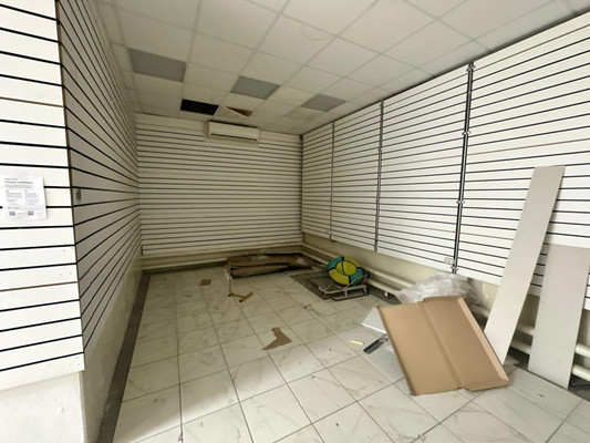 Сдам торговое помещение 111 м2, Октябрьская ул, 6, Тихорецк г