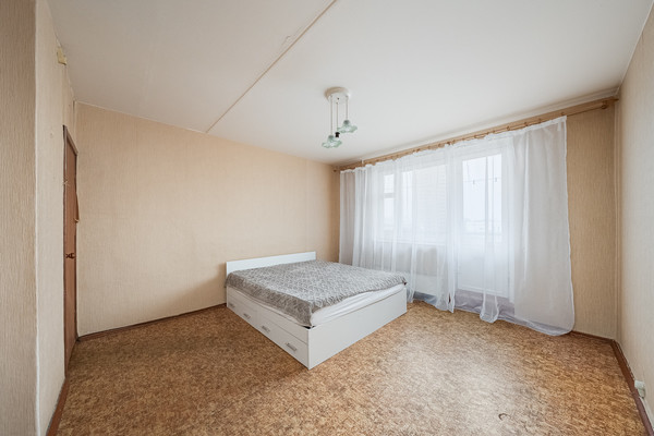 Продам однокомнатную (1-комн.) квартиру, Яна Райниса б-р, 1, Москва г