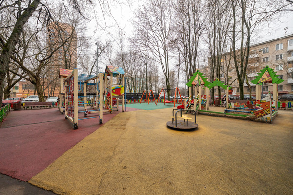 Продам однокомнатную (1-комн.) квартиру, Яна Райниса б-р, 1, Москва г