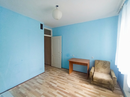 Продам двухкомнатную (2-комн.) квартиру, им. 40-летия Победы ул, 99, Краснодар г