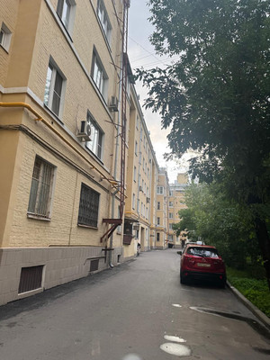 Продам трехкомнатную (3-комн.) квартиру, Вадковский пер, 20к1, Москва г