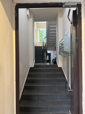 Продам трехкомнатную (3-комн.) квартиру, Вадковский пер, 20к1, Москва г