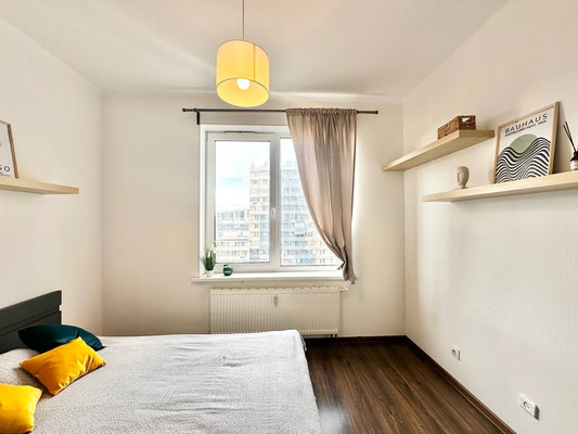 Продам однокомнатную (1-комн.) квартиру, Верхне-Каменская ул, 3к1, Санкт-Петербург г