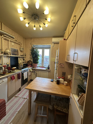 Продам двухкомнатную (2-комн.) квартиру, Достоевского ул, 15, Казань г