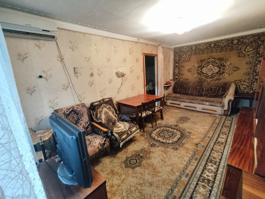 Продам трехкомнатную (3-комн.) квартиру, им. Стасова ул, 142, Краснодар г