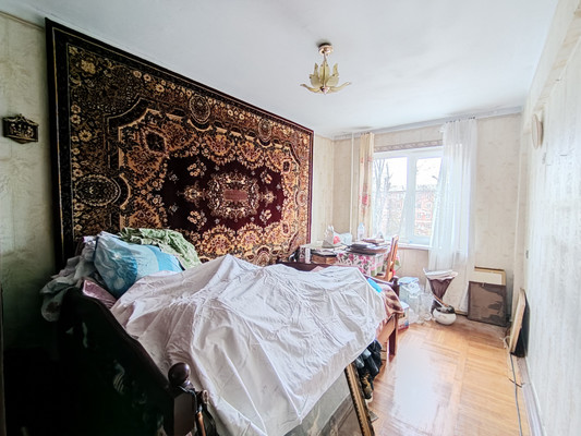 Продам трехкомнатную (3-комн.) квартиру, им. Стасова ул, 142, Краснодар г