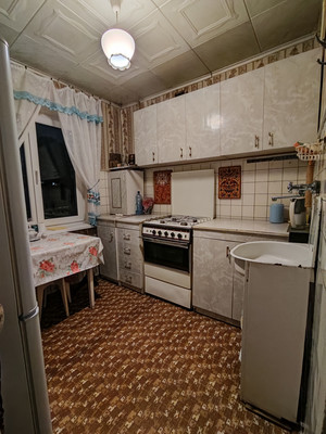 Продам трехкомнатную (3-комн.) квартиру, им. Стасова ул, 142, Краснодар г