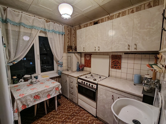 Продам трехкомнатную (3-комн.) квартиру, им. Стасова ул, 142, Краснодар г