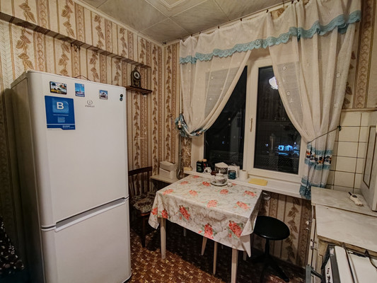 Продам трехкомнатную (3-комн.) квартиру, им. Стасова ул, 142, Краснодар г