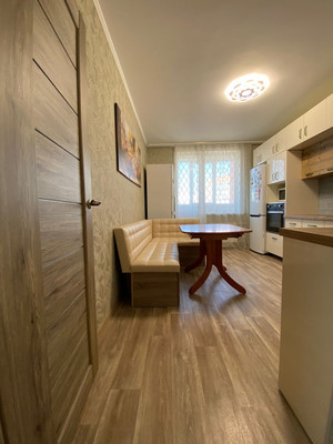 Продам трехкомнатную (3-комн.) квартиру, Авиаторов Балтики пр-кт, 19, Мурино п