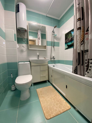 Продам трехкомнатную (3-комн.) квартиру, Авиаторов Балтики пр-кт, 19, Мурино п