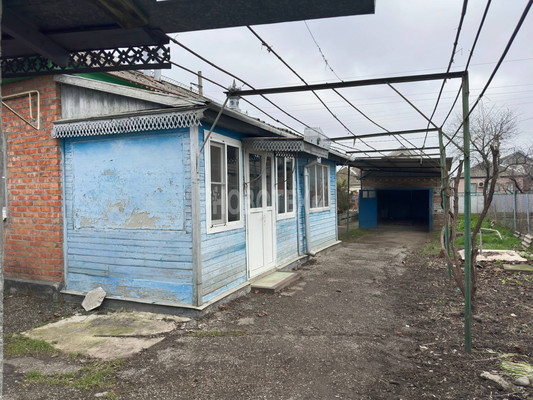 Продам дом, Комарова ул, 80, Каневская ст-ца, 0 км от города