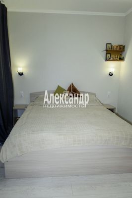 Продам трехкомнатную (3-комн.) квартиру, Шувалова ул, 50, Мурино п