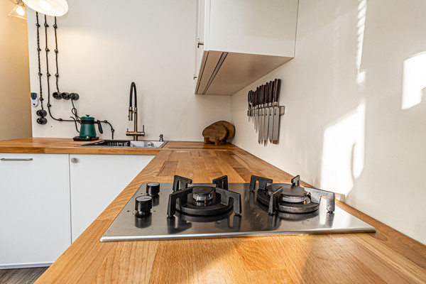 Продам однокомнатную (1-комн.) квартиру, 1-го Мая ул, 232, Краснодар г