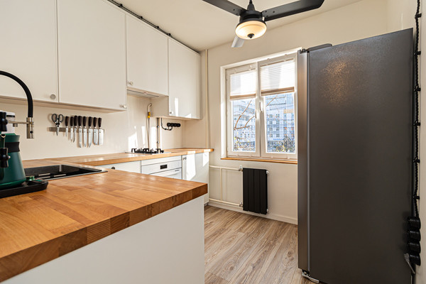 Продам однокомнатную (1-комн.) квартиру, 1-го Мая ул, 232, Краснодар г