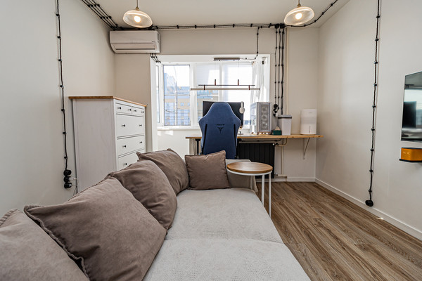 Продам однокомнатную (1-комн.) квартиру, 1-го Мая ул, 232, Краснодар г