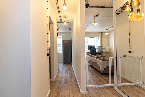 Продам однокомнатную (1-комн.) квартиру, 1-го Мая ул, 232, Краснодар г