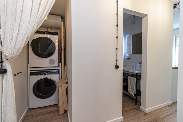 Продам однокомнатную (1-комн.) квартиру, 1-го Мая ул, 232, Краснодар г