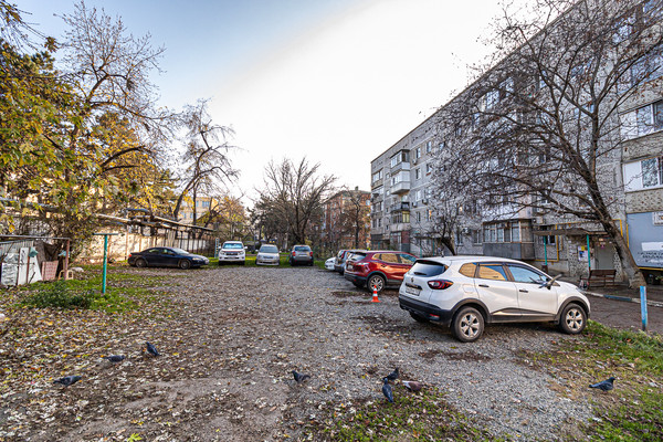 Продам однокомнатную (1-комн.) квартиру, 1-го Мая ул, 232, Краснодар г