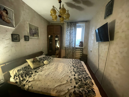 Продам двухкомнатную (2-комн.) квартиру, 51-й Армии ул, 111, Симферополь г