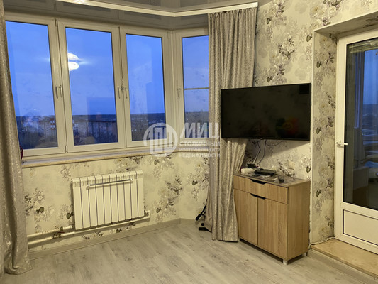 Продам двухкомнатную (2-комн.) квартиру, Войкова ул, 1, Наро-Фоминск г