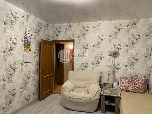 Продам двухкомнатную (2-комн.) квартиру, Войкова ул, 1, Наро-Фоминск г