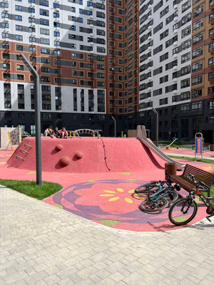 Продам трехкомнатную (3-комн.) квартиру, Южный (Южная Битца мкр.) б-р, 4, Битца п