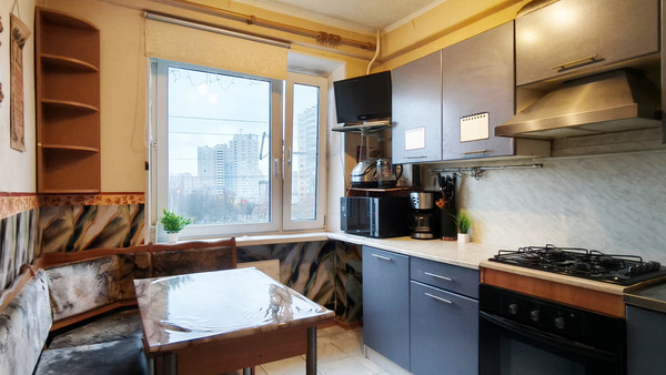 Продам двухкомнатную (2-комн.) квартиру, Науки пр-кт, 4к1, Санкт-Петербург г