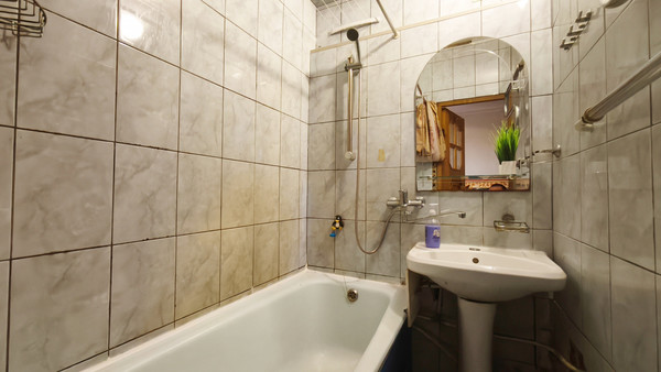 Продам двухкомнатную (2-комн.) квартиру, Науки пр-кт, 4к1, Санкт-Петербург г