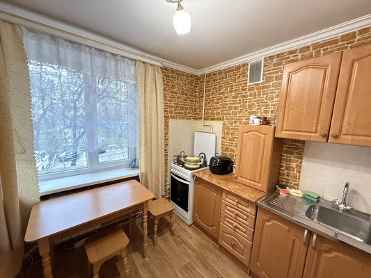 Продам однокомнатную (1-комн.) квартиру, им. Матэ Залки ул, 5, Симферополь г