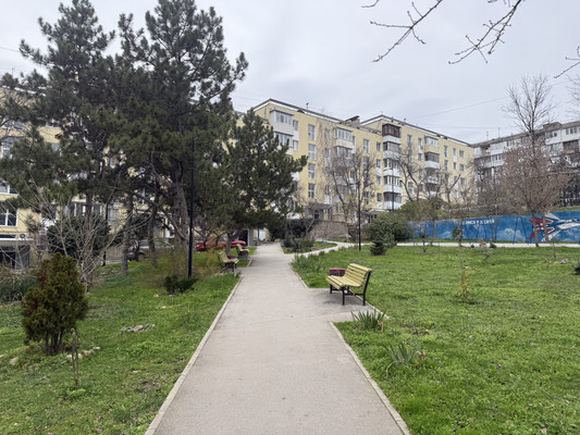 Продам однокомнатную (1-комн.) квартиру, им. Матэ Залки ул, 5, Симферополь г