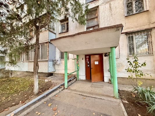 Продам однокомнатную (1-комн.) квартиру, 1 Конной Армии ул, 19, Симферополь г