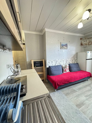 Продам однокомнатную (1-комн.) квартиру, Армавирская (Лазаревский р-н) ул, 113кВ, Сочи г