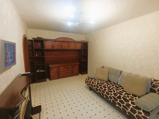 Продам однокомнатную (1-комн.) квартиру, Россошанская ул, 13к1, Москва г