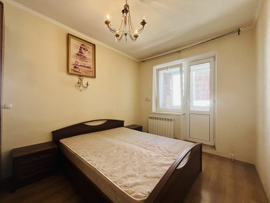 Продам трехкомнатную (3-комн.) квартиру, Видова ул, 157, Новороссийск г