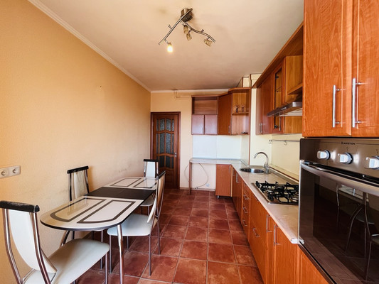 Продам трехкомнатную (3-комн.) квартиру, Видова ул, 157, Новороссийск г