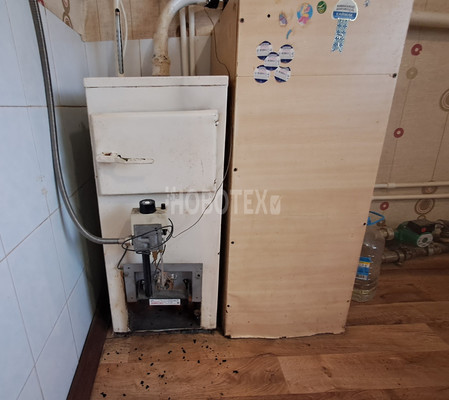 Продам двухкомнатную (2-комн.) квартиру, Красная ул, 36, Горячий Ключ г