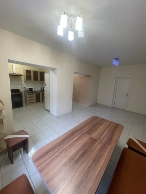 Продам трехкомнатную (3-комн.) квартиру, Венеры ул, 9/5, Верхнетемерницкий п