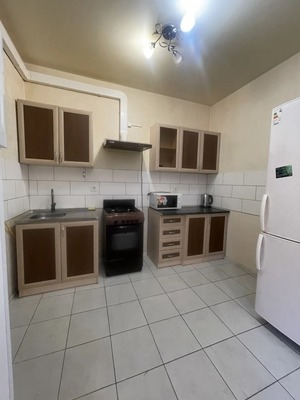 Продам трехкомнатную (3-комн.) квартиру, Венеры ул, 9/5, Верхнетемерницкий п