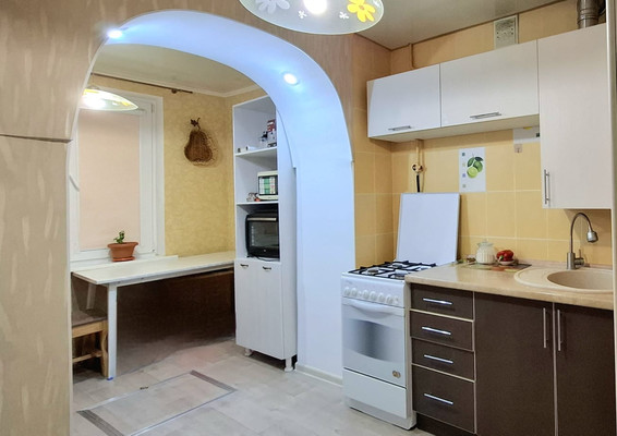 Продам трехкомнатную (3-комн.) квартиру, Донская ул, 46, Цимлянск г