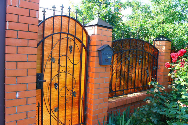 Продам , Лазоревый пр-кт, 16Б, Волгодонск г, 0 км от города