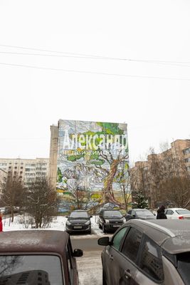 Продам трехкомнатную (3-комн.) квартиру, 25 Октября пр-кт, 46к1, Гатчина г